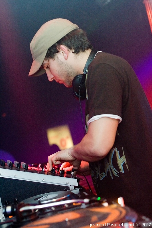 SOUNDCREAM - Pátek 4. 1. 2008