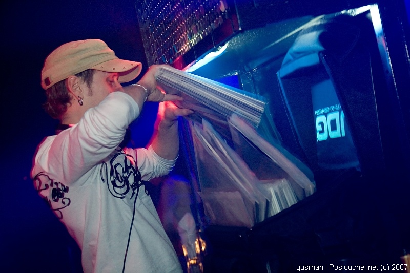 SOUNDCREAM - Pátek 4. 1. 2008