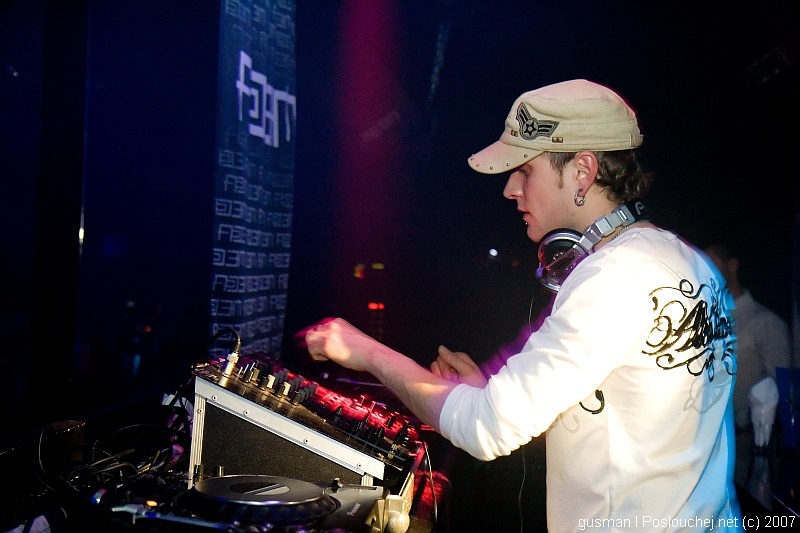 SOUNDCREAM - Pátek 4. 1. 2008