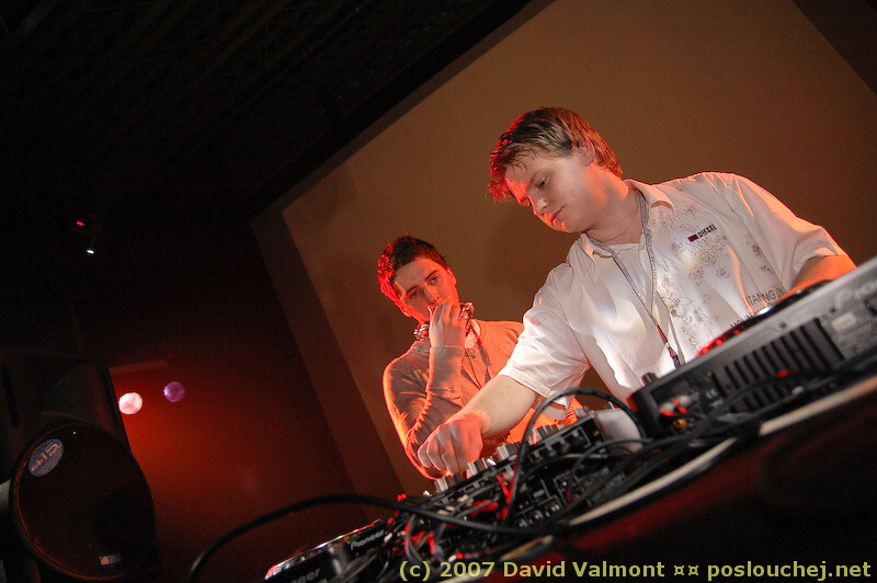 E-MOTION - Pátek 18. 1. 2008