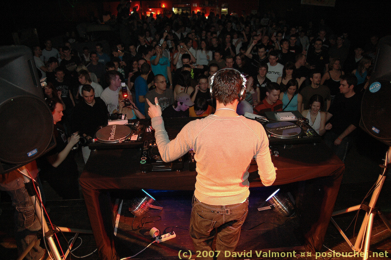 E-MOTION - Pátek 18. 1. 2008