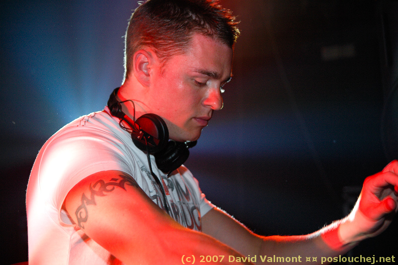 E-MOTION - Pátek 18. 1. 2008