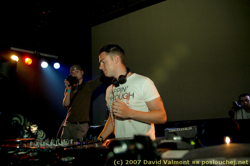 E-MOTION - Pátek 18. 1. 2008