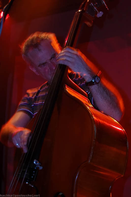 MUSIC INFINITY - Pátek 25. 1. 2008