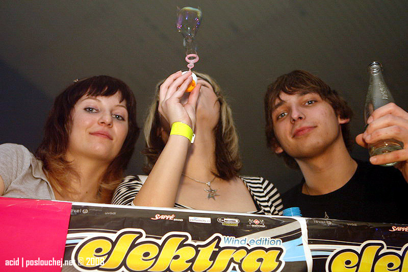 BUBBLES - Pátek 1. 2. 2008