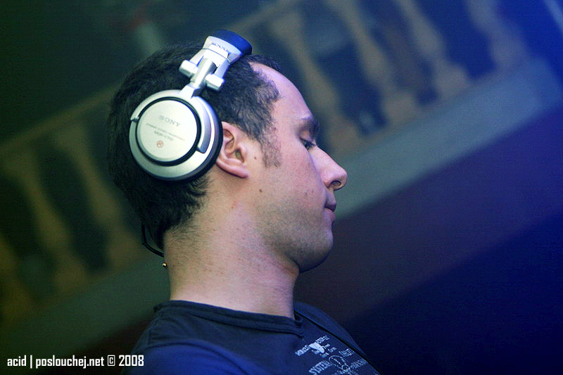 BUBBLES - Pátek 1. 2. 2008