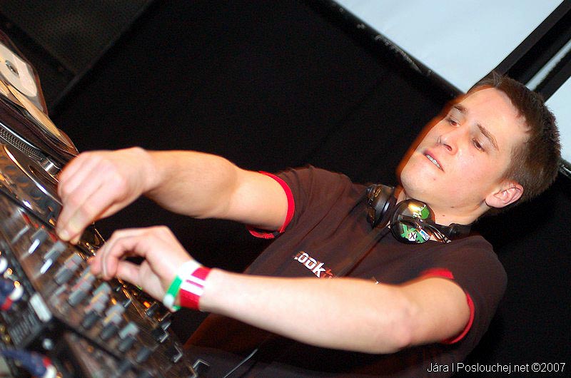 O2 DMA WARM UP PARTY - Pátek 1. 2. 2008