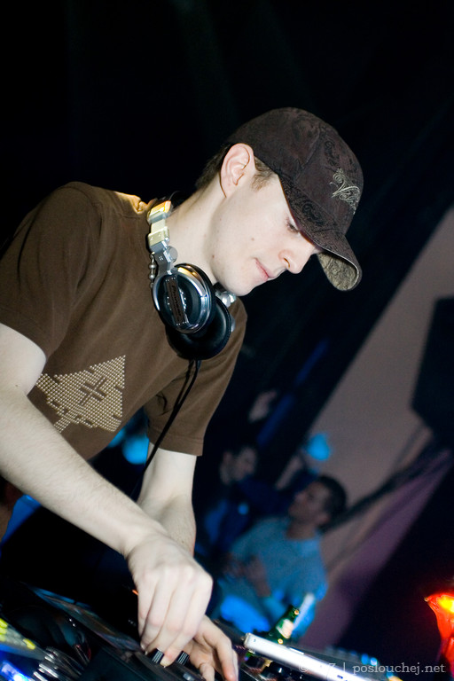 HUMAN TRAFFIX - Pátek 1. 2. 2008