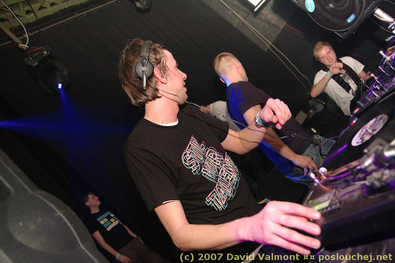 ELEKTRA - Pátek 8. 2. 2008