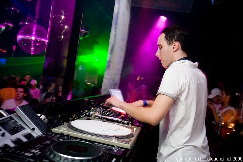 CONNECTION  - Pátek 15. 2. 2008