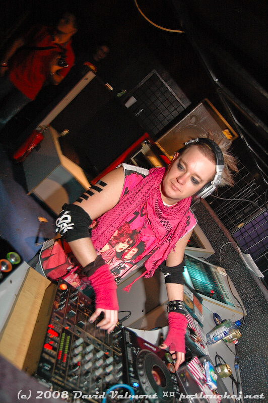 APOKALYPSA ELECTRONIC CARNIVAL - Pátek 22. 2. 2008