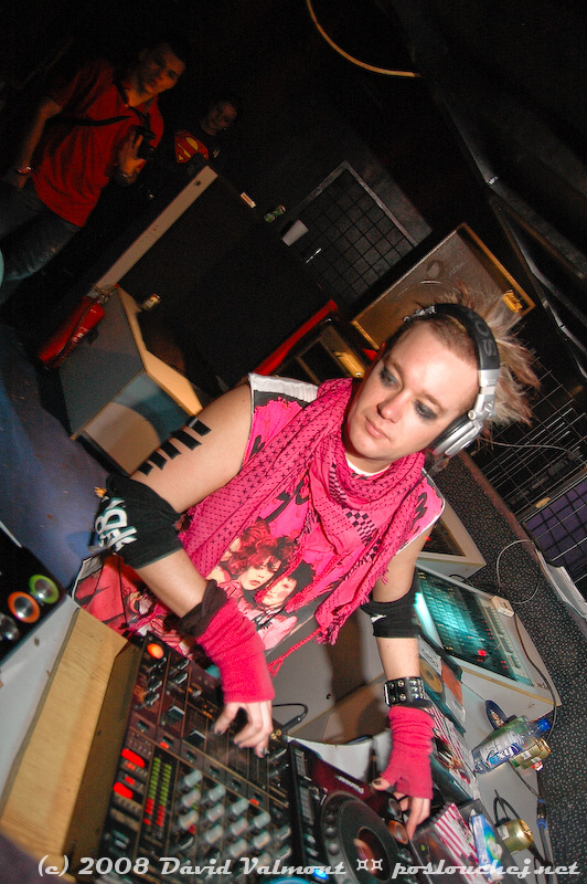 APOKALYPSA ELECTRONIC CARNIVAL - Pátek 22. 2. 2008