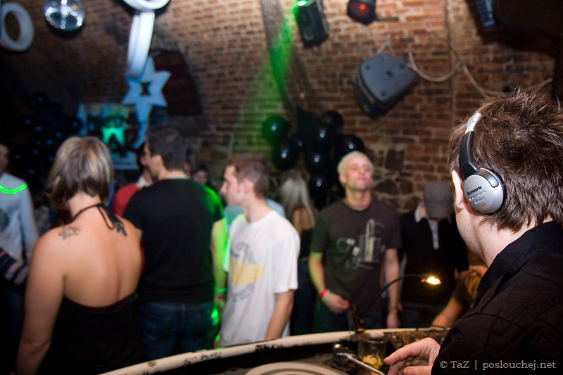 BASE 1st. B-day of the party - Pátek 22. 2. 2008