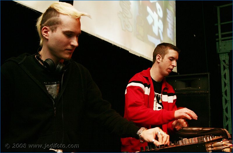 V9KEND - Pátek 29. 2. 2008