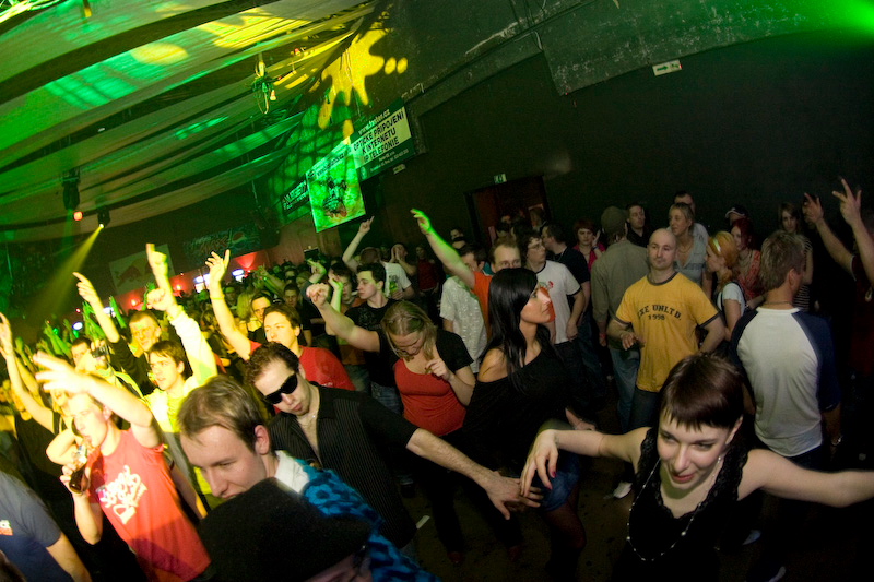 E-MOTION - Pátek 7. 3. 2008
