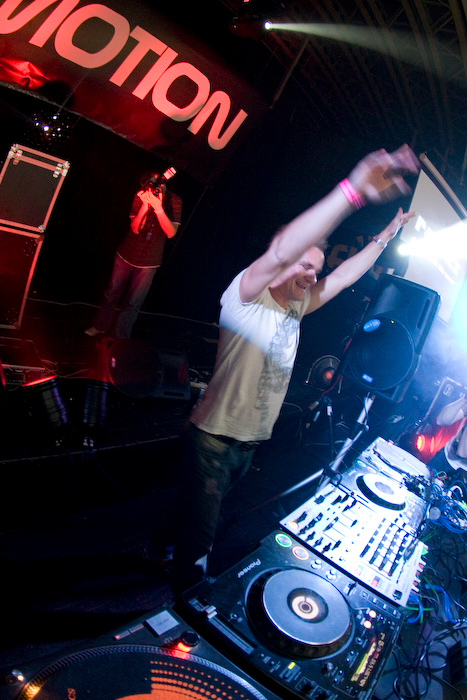 E-MOTION - Pátek 7. 3. 2008
