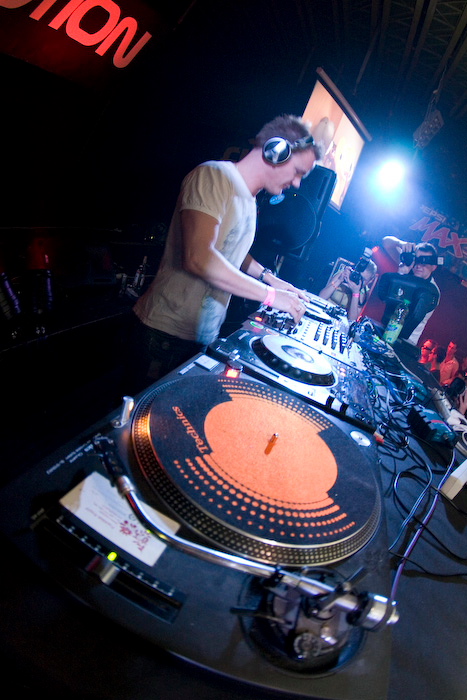 E-MOTION - Pátek 7. 3. 2008