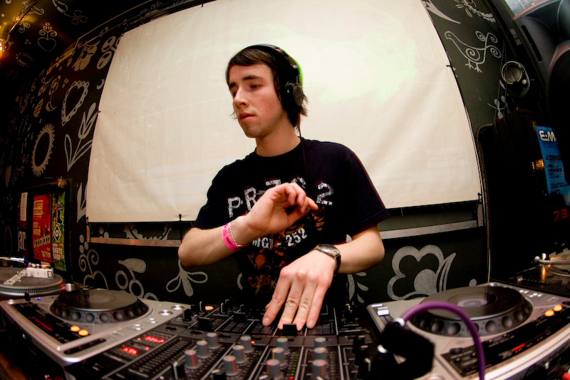 E-MOTION - Pátek 7. 3. 2008