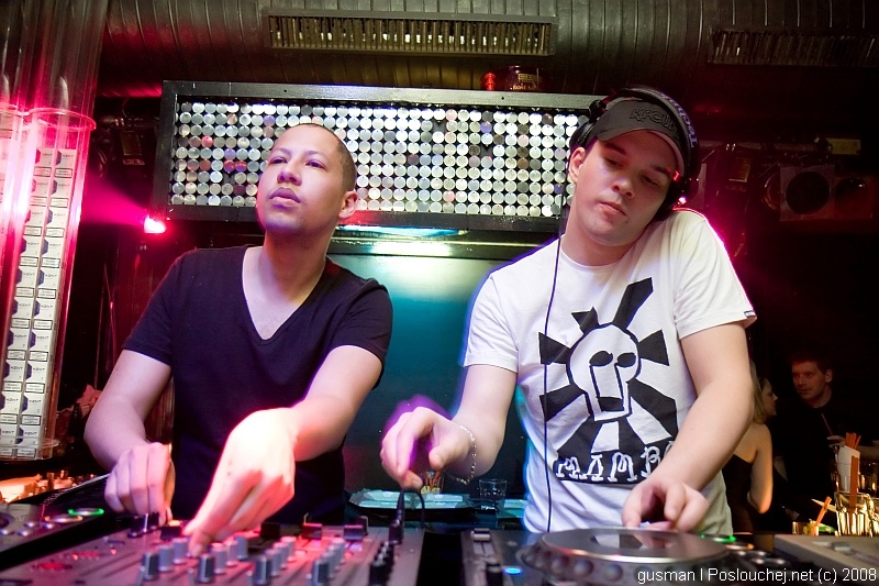 VIBE PRESENTS THE UNDERGROUND - Pátek 7. 3. 2008
