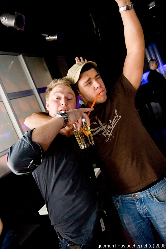 VIBE PRESENTS THE UNDERGROUND - Pátek 7. 3. 2008