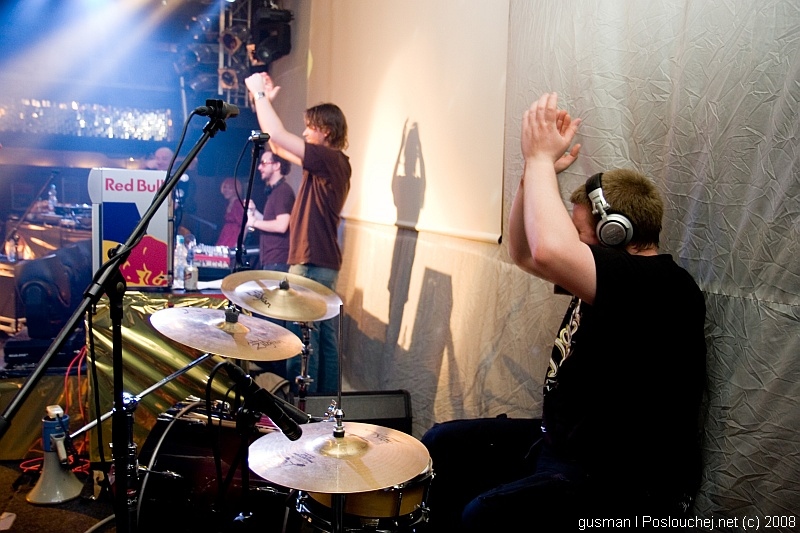 Koncert: ATOMIC HOOLIGAN  - Středa 12. 3. 2008