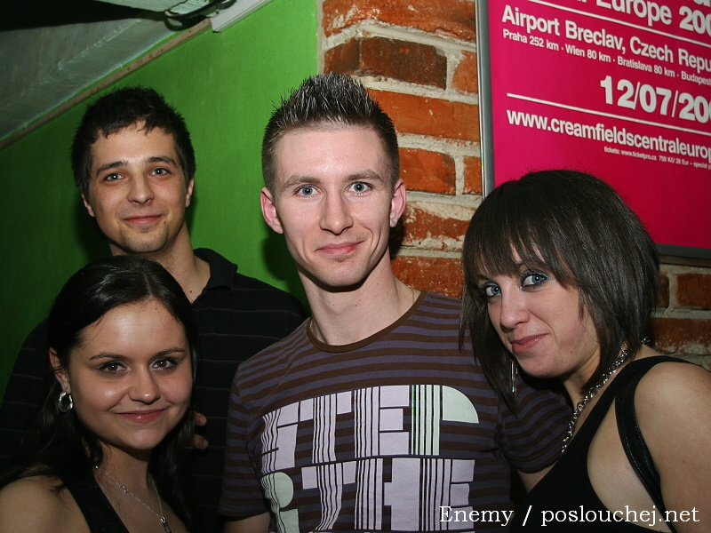 HOUSEWARS - Pátek 21. 3. 2008