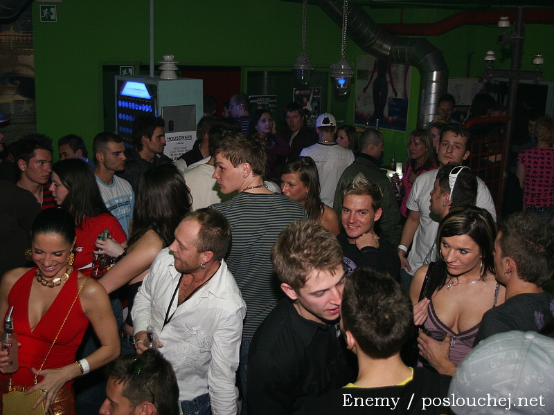 HOUSEWARS - Pátek 21. 3. 2008