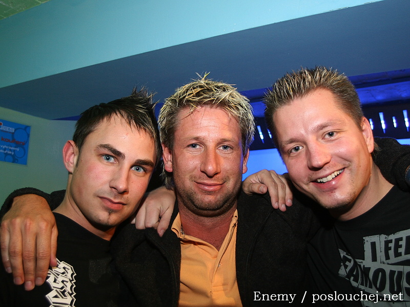 HOUSEWARS - Pátek 21. 3. 2008