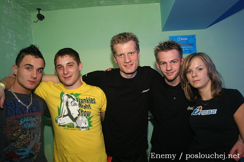 HOUSEWARS - Pátek 21. 3. 2008