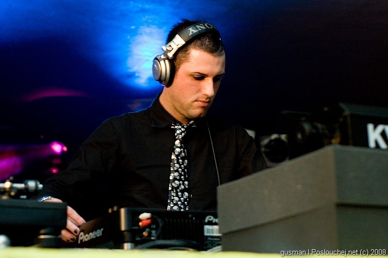 KICK DA NIGHT  - Neděle 23. 3. 2008