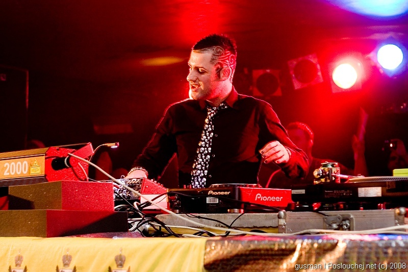 KICK DA NIGHT  - Neděle 23. 3. 2008