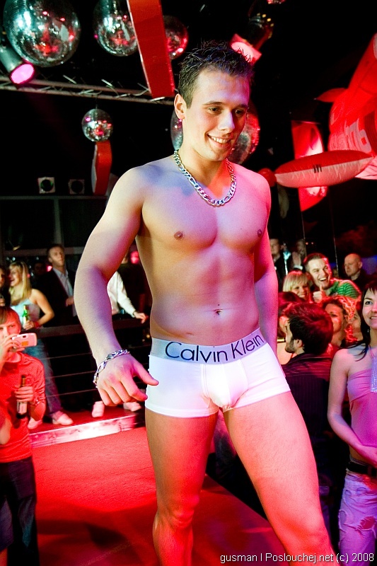 CALVIN KLEIN UNDERWEAR PRESENTS REHAB  - Pátek 4. 4. 2008