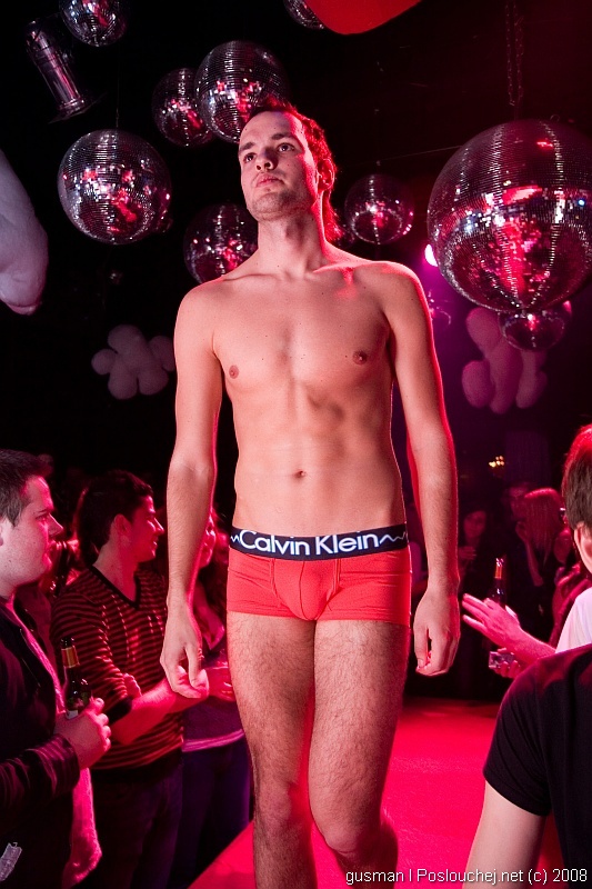 CALVIN KLEIN UNDERWEAR PRESENTS REHAB  - Pátek 4. 4. 2008