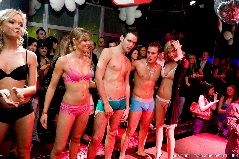 CALVIN KLEIN UNDERWEAR PRESENTS REHAB  - Pátek 4. 4. 2008