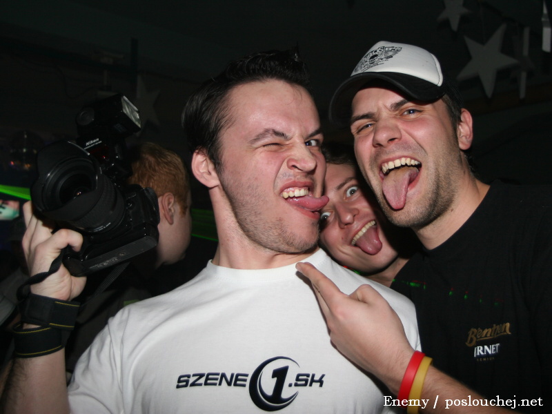 CYBERTRONIC WARM-UP - Čtvrtek 3. 4. 2008