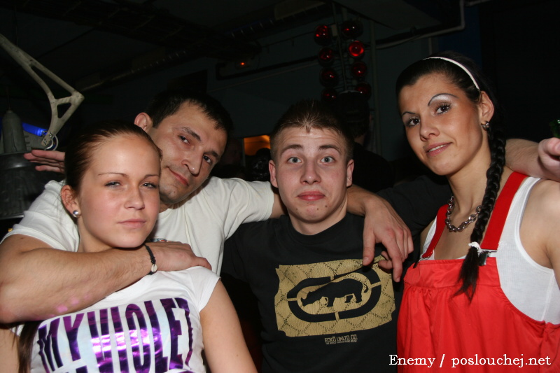 CYBERTRONIC WARM-UP - Čtvrtek 3. 4. 2008