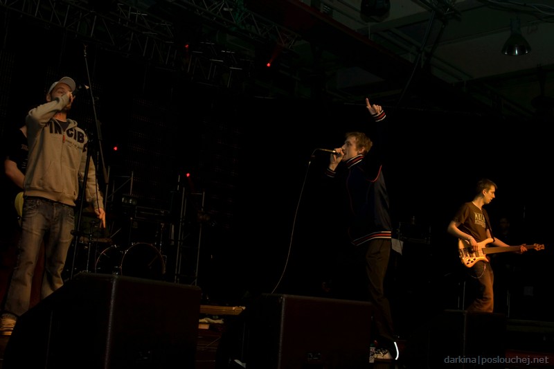 JARNÍ O2 SÁZAVAFEST - Pátek 11. 4. 2008