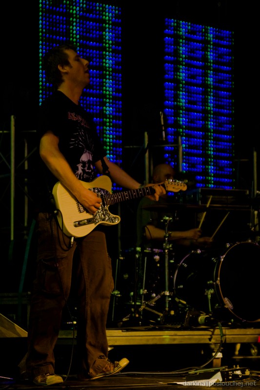 JARNÍ O2 SÁZAVAFEST - Pátek 11. 4. 2008