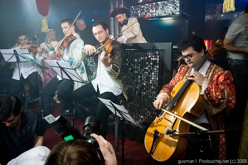 OPERA HOUSE – BIRTHDAY PARTY - Pátek 11. 4. 2008