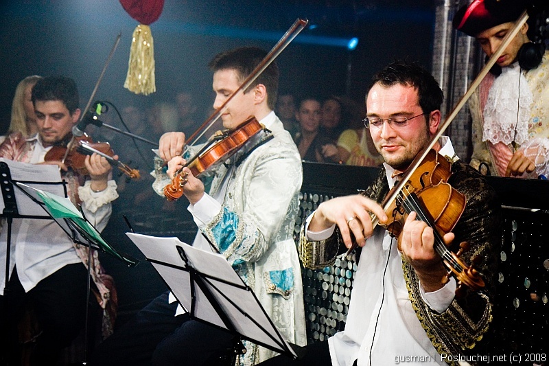 OPERA HOUSE – BIRTHDAY PARTY - Pátek 11. 4. 2008