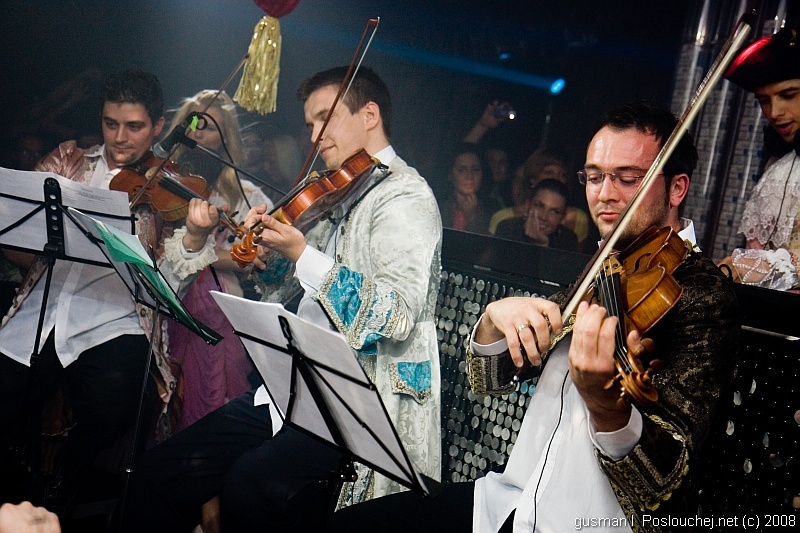 OPERA HOUSE – BIRTHDAY PARTY - Pátek 11. 4. 2008
