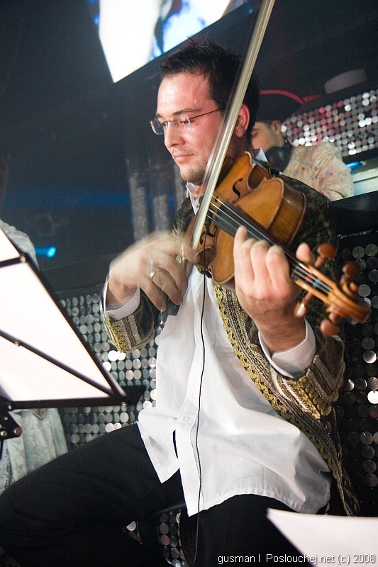 OPERA HOUSE – BIRTHDAY PARTY - Pátek 11. 4. 2008
