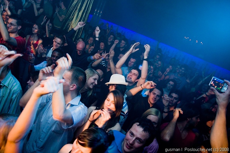 OPERA HOUSE – BIRTHDAY PARTY - Pátek 11. 4. 2008