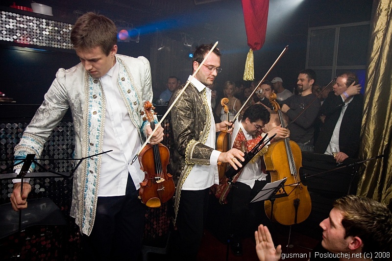 OPERA HOUSE – BIRTHDAY PARTY - Pátek 11. 4. 2008