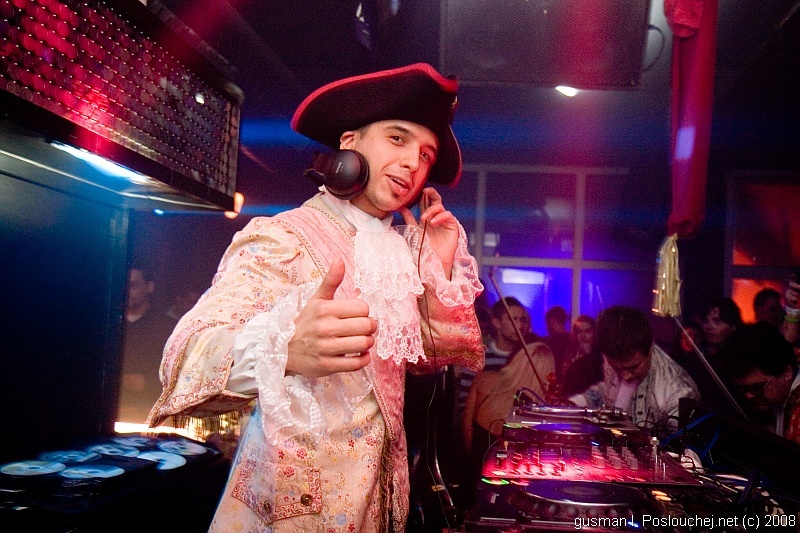 OPERA HOUSE – BIRTHDAY PARTY - Pátek 11. 4. 2008
