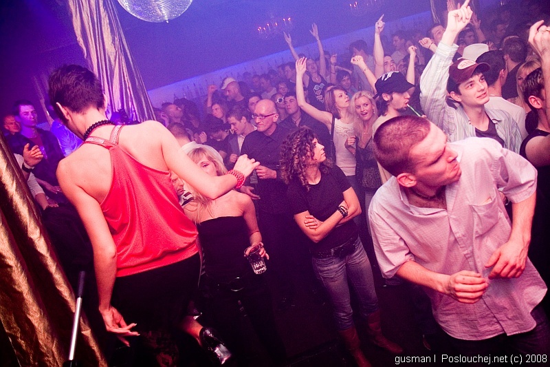 OPERA HOUSE – BIRTHDAY PARTY - Pátek 11. 4. 2008