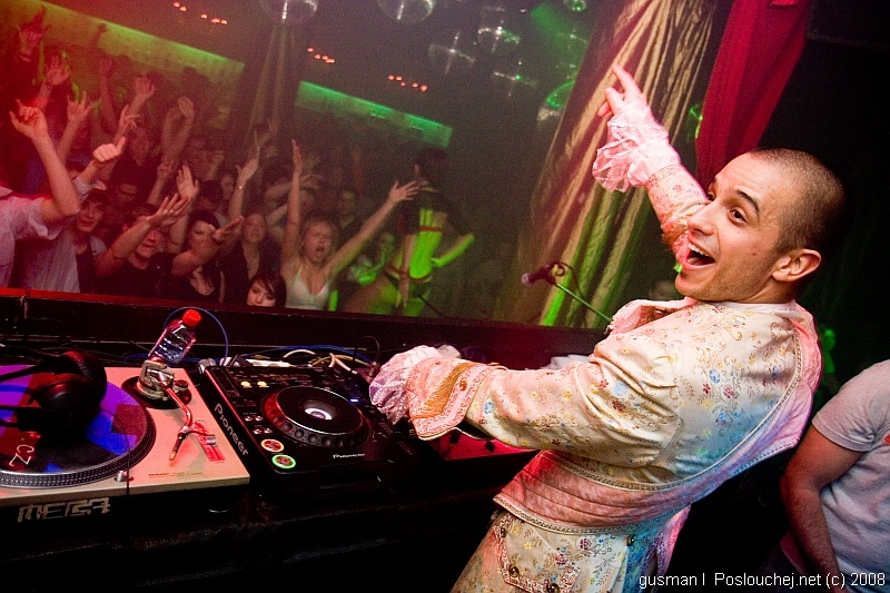 OPERA HOUSE – BIRTHDAY PARTY - Pátek 11. 4. 2008