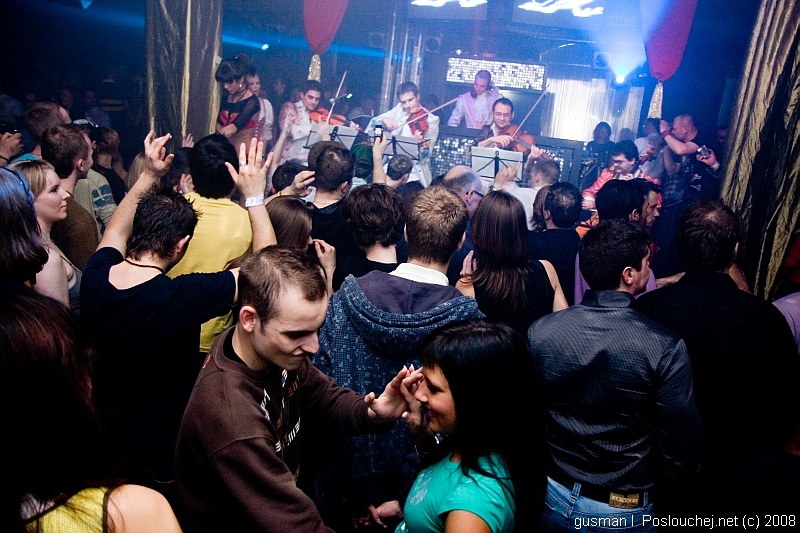 OPERA HOUSE – BIRTHDAY PARTY - Pátek 11. 4. 2008