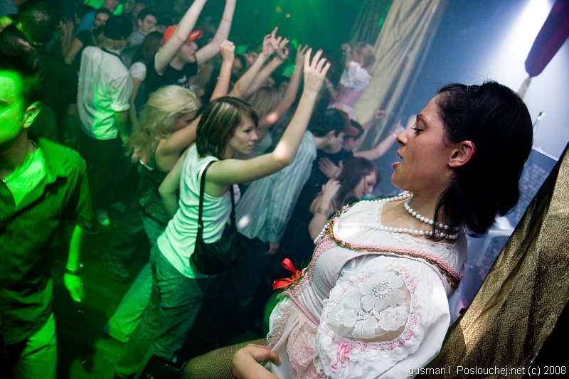 OPERA HOUSE – BIRTHDAY PARTY - Pátek 11. 4. 2008