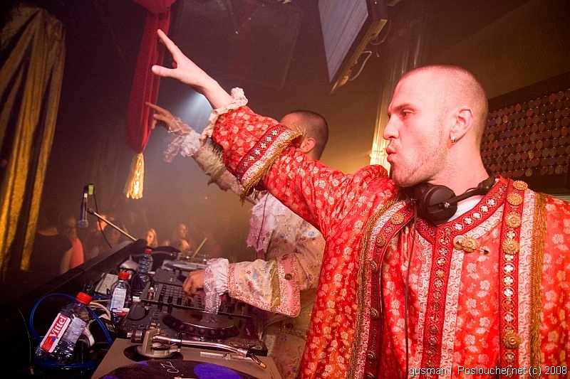 OPERA HOUSE – BIRTHDAY PARTY - Pátek 11. 4. 2008